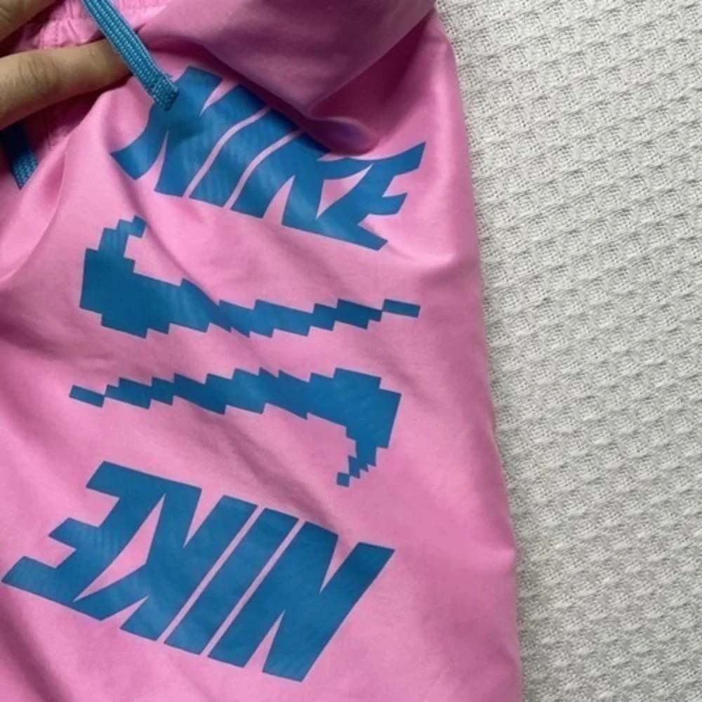 Nike NESSD514-670‎ Pink Drawstring Lined Digi Stack Breaker 7